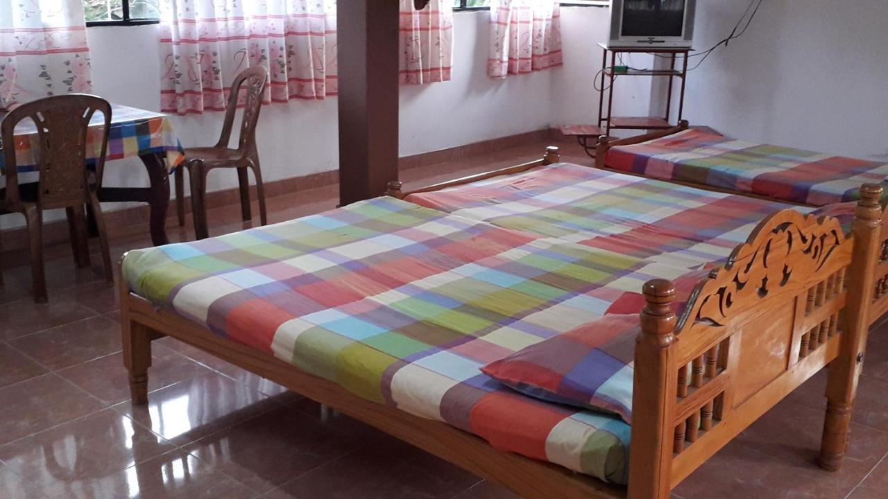 Kunam Beach Rest Inn Batticaloa Exterior photo